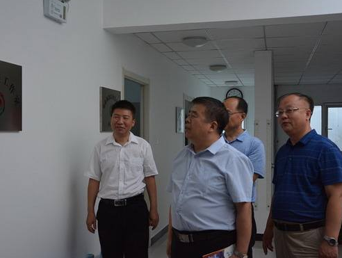 司法部、司法局領(lǐng)導蒞臨粵泰司法鑒定所調(diào)研指導工作